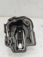 Volkswagen Fox Set di attrezzi 5Z0012115