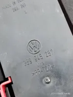 Volkswagen PASSAT B5 Galinis žibintas kėbule 3B9945257