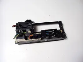 BMW 5 E34 Cadre, panneau d'unité radio / GPS 62131384141