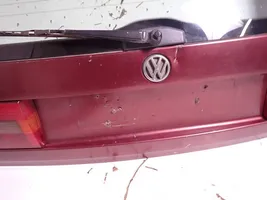 Volkswagen PASSAT B4 Couvercle de coffre 