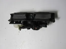 Audi A3 S3 8L Maniglia esterna per portiera di carico 8D9827565CD