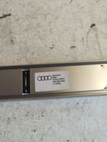 Audi A6 Allroad C6 Altro elemento di rivestimento bagagliaio/baule 4F9863555A