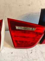 BMW 3 E90 E91 Lampy tylne / Komplet 21838014