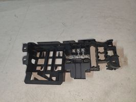 Audi A8 S8 D3 4E Module de fusibles 4E0971845