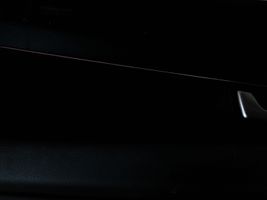 Audi A8 S8 D3 4E Garniture de panneau carte de porte avant 4E0868015