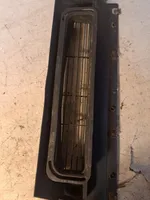 BMW X6 M Radiatoru paneļa apakšējā daļa (televizora) 7205941