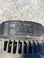 Volkswagen PASSAT B4 Generaattori/laturi 028903025S