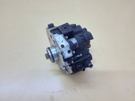 Volvo S60 Fuel injection high pressure pump 8689590