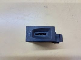 Volvo V50 Unité / module navigation GPS 8673121