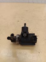 BMW 7 E38 Solenoīda vārsts 72190323