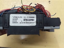 Volvo XC70 Module de fusibles 30679527