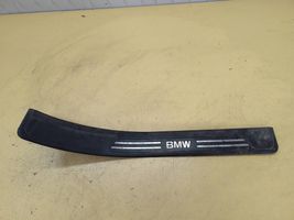 BMW 7 E38 Copertura del rivestimento del sottoporta posteriore 8125938