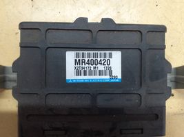 Mitsubishi Pajero Sterownik / moduł ABS MR400420