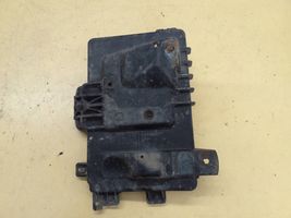 Opel Astra H Battery box tray 13110827