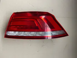 Volkswagen PASSAT B8 Feux arrière / postérieurs 3G5945312