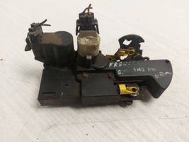 Opel Frontera B Front door lock 16634324