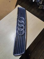 Audi A4 S4 B5 8D Griglia anteriore 8D0853651G