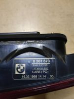 BMW 5 E39 Aizmugurējais lukturis pārsegā 8361673