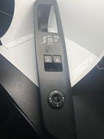 KIA Ceed Interruttore di controllo dell’alzacristalli elettrico 823551H610