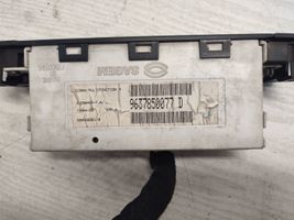 Peugeot 406 Monitori/näyttö/pieni näyttö 9637850077D