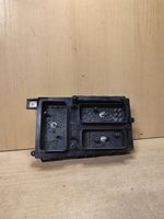 Opel Astra H Module de fusibles 13206745