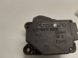 Volvo V70 Moteur / actionneur de volet de climatisation 30676511