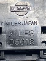Nissan Almera N16 Interruttore luci di emergenza 06016
