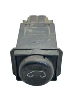 Ford Focus Muut kytkimet/nupit/vaihtimet 7M0959561A