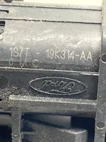 Ford Mondeo Mk III Przełączniki podgrzewania foteli 1S7T19K31AA