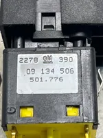 Opel Corsa C Stiklo šildymo elektra jungtukas 09134506