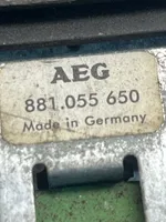 Volkswagen Golf III Rezystor / Opornik dmuchawy nawiewu 881055650