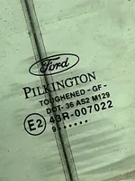 Ford Focus priekšējo durvju stikls (četrdurvju mašīnai) 43R007022