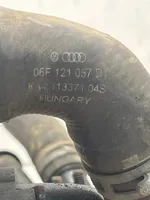 Audi A6 S6 C6 4F Variklio aušinimo vamzdelis (-ai)/ žarna (-os) 06F121057D