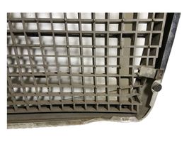 Mercedes-Benz COMPAKT W115 Grille de calandre avant 1158882285