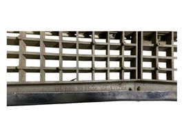 Mercedes-Benz COMPAKT W115 Grille de calandre avant 1158882285