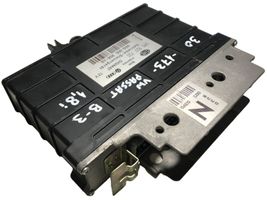 Audi 100 S4 C4 Module de contrôle de boîte de vitesses ECU 095927731