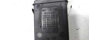 Volkswagen Bora Bouton de dégivrage pare-brise 1J0953235B