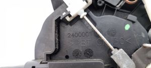 Ford Focus Zamek drzwi przednich 2400001