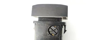 KIA Sorento Przycisk / Przełącznik ogrzewania szyby przedniej / czołowej 864W03000