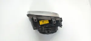 Audi A4 S4 B5 8D Lampa przednia 8D0941004E