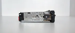 Nissan Almera Radio/CD/DVD/GPS-pääyksikkö 7642174310