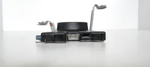 Audi A3 S3 8P Antenos stiprintuvas 8P4035225D