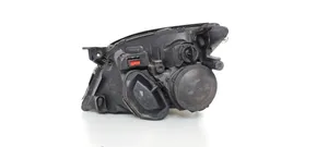 Opel Vectra C Lampa przednia 15588800