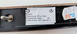 Mercedes-Benz E W211 Kojelaudan hansikaslokeron lista A2116800071