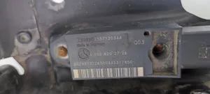 Mercedes-Benz E W211 Боковая часть панели радиаторов (телевизора) A0028202726