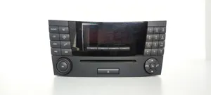 Mercedes-Benz E W211 Radio/CD/DVD/GPS-pääyksikkö A2118209789