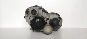 Mercedes-Benz C W203 Lampa przednia A2038200161