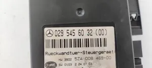 Mercedes-Benz E W211 Bagažinės dangčio valdymo blokas 0295456032
