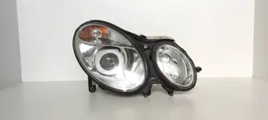 Mercedes-Benz E W211 Lampa przednia 206485B