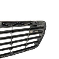 Mercedes-Benz E W211 Griglia anteriore A2118800383